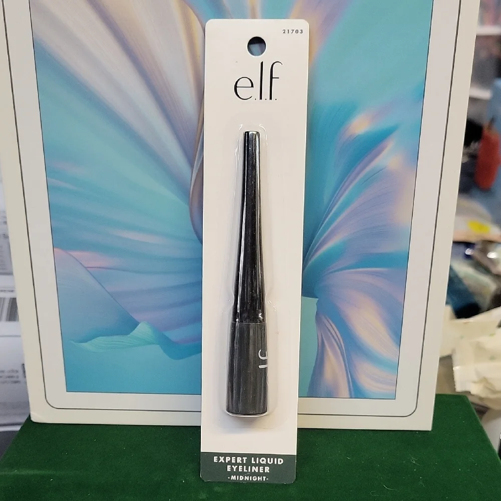 ELF Expert Midnight Liquid Eyeliner 4.2ml New Sealed Package